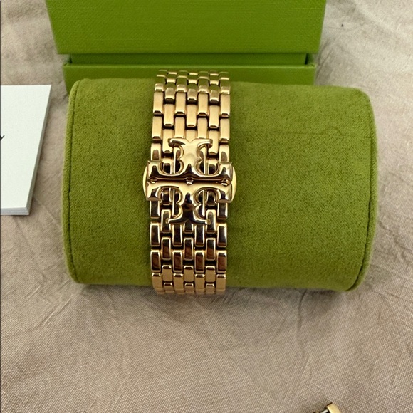 Tory Burch Eleanor Watch - Picture 4 of 5